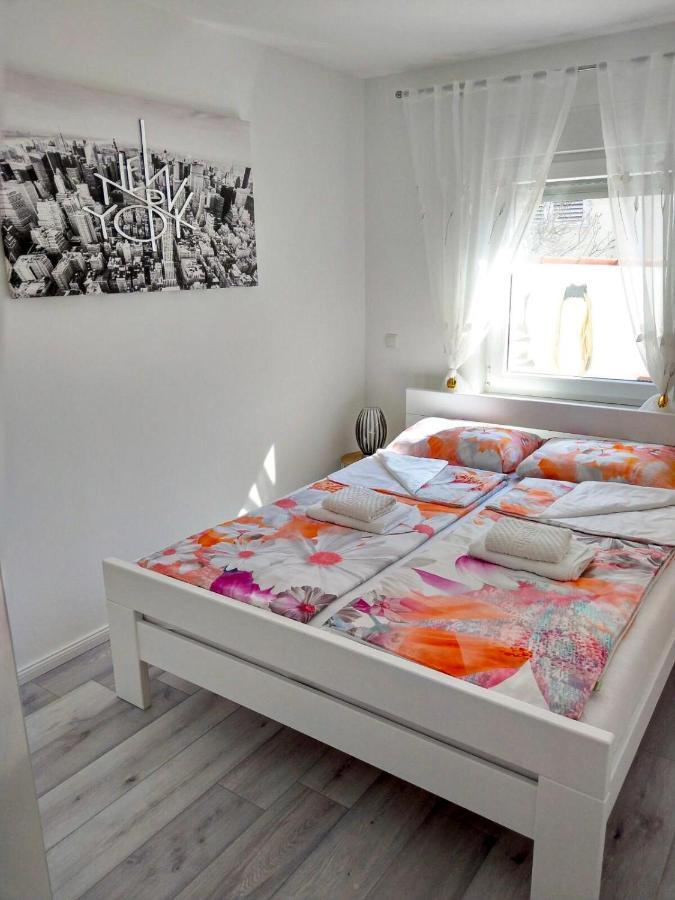 Apartmani Eden Vodice Exterior foto