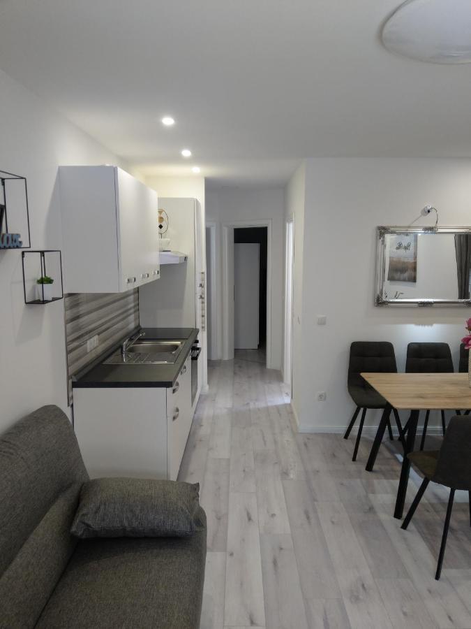 Apartmani Eden Vodice Exterior foto